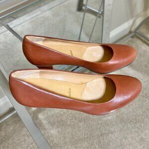 Trotters Signature Pumps Size 7.5 N